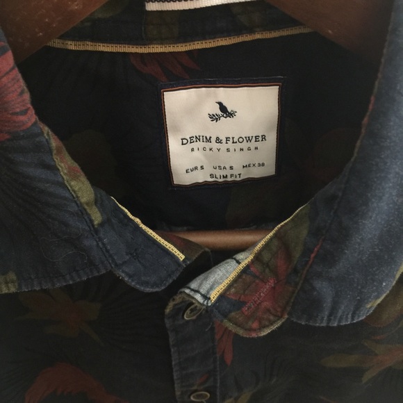 Navy Tropical Print Short Sleeve Button Down - Picture 2 of 4